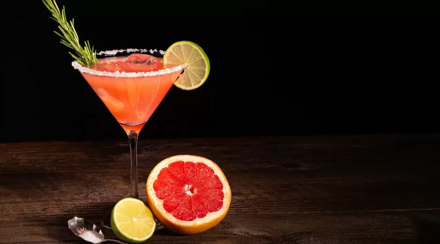 Sip into Summer Bliss with Our Refreshing Paloma Recipe